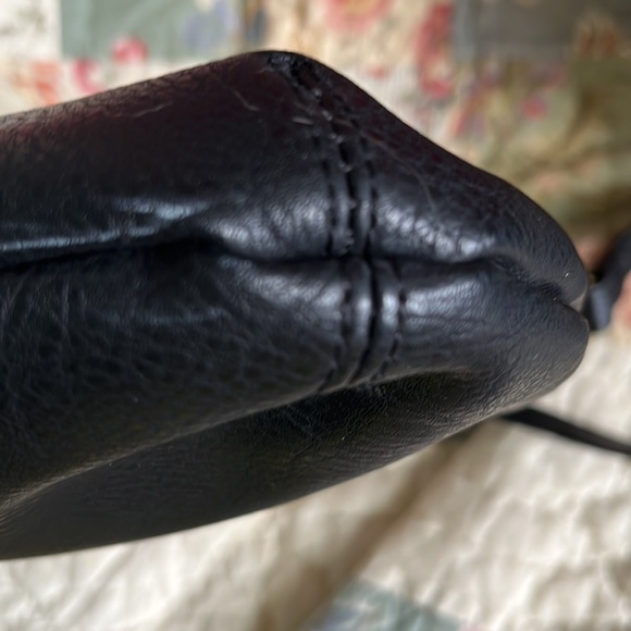 Universal thread     Black Crossbody Bag Adjustable strap   13”w x 13”h  EUC - Picture 13 of 14